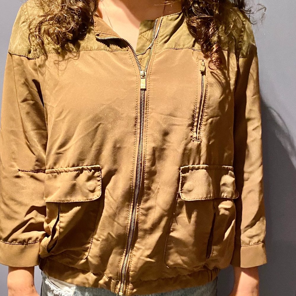 H&M, olive green short-sleeve jacket, US size 10!